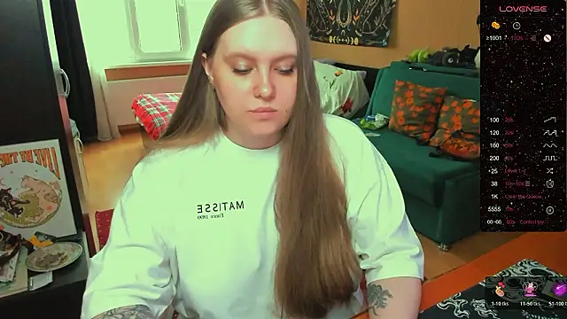 Alice Dreamgirl  online show from February 27, 11:54 am