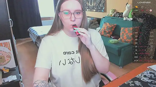 Alice Dreamgirl  online show from March 28, 10:49 am