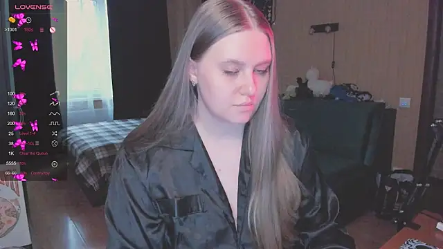 Snapshot of Alice_Dreamgirl_ chatting on November 5, 12:08 pm Alice Dreamgirl online show from November 5, 12:08 pm