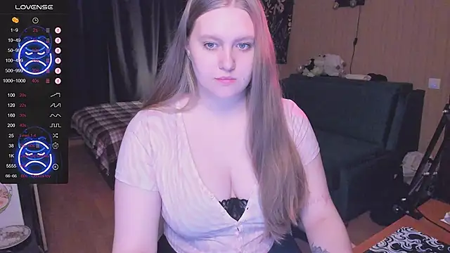 Alice Dreamgirl  online show from October 1, 9:14 am