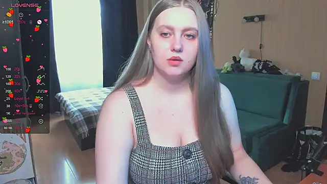 Snapshot of Alice_Dreamgirl_ chatting on November 4, 10:41 am Alice Dreamgirl online show from November 4, 10:41 am