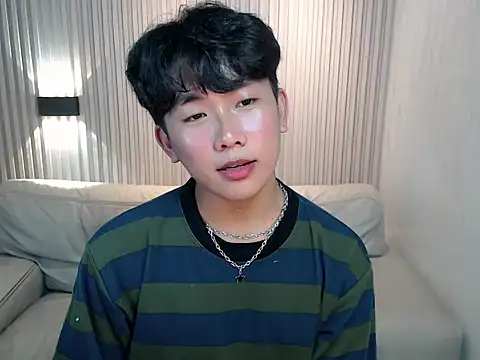 dangerzone0122 online show from November 24, 4:29 pm