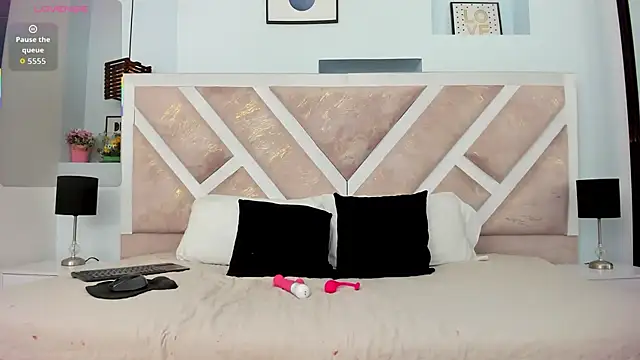 hotmature1 online show from March 19, 11:10 am