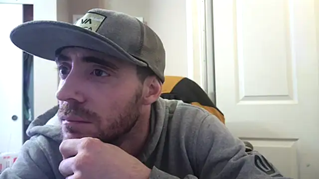 Huntzg23 online show from April 14, 5:29 pm