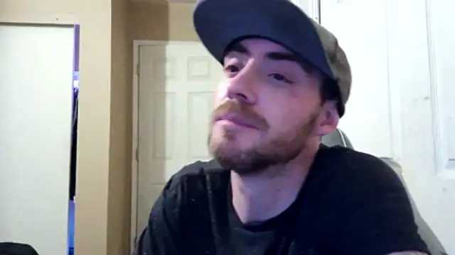 Huntzg23 online show from March 24, 5:29 am