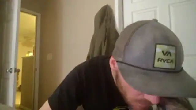 Huntzg23 online show from February 21, 8:05 am