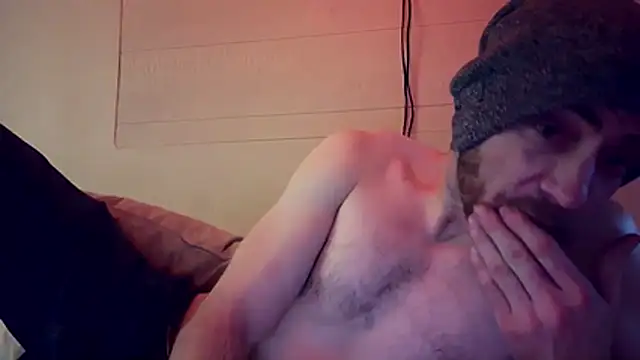 Huntzg23 online show from February 6, 9:00 pm