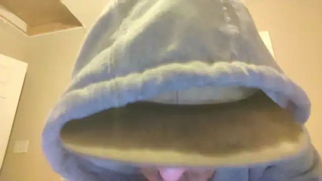 Huntzg23 online show from December 17, 5:23 am