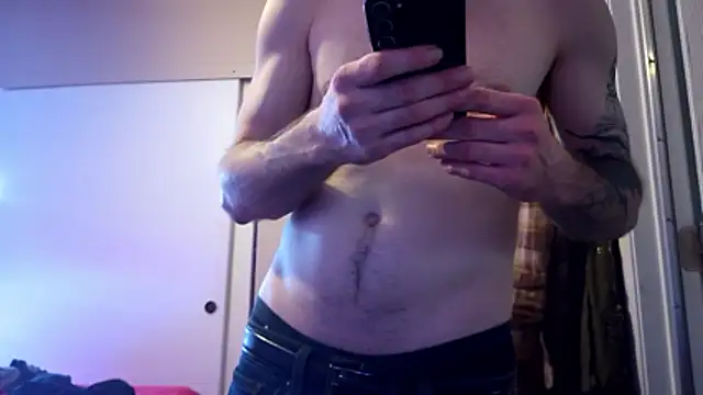 Huntzg23 online show from March 11, 7:41 pm