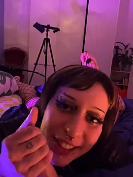 littlewitchxoxo online show from February 22, 10:09 pm