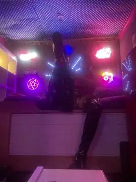 kinkycdslutsv online show from February 5, 6:37 pm