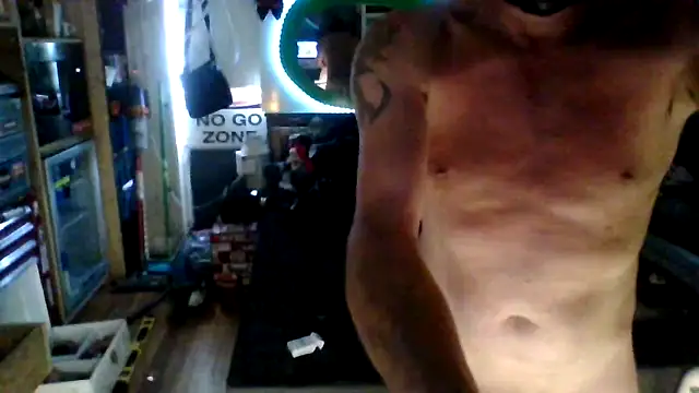 Snapshot of kinkycdslutsv chatting on March 26, 1:04 am kinkycdslutsv online show from March 26, 1:04 am