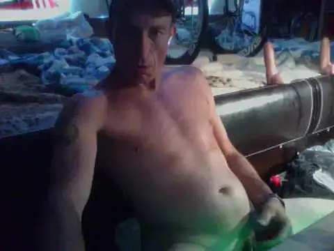 kinkycdslutsv online show from December 26, 4:36 pm