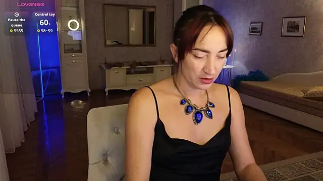 Snapshot of AnneHaddaway chatting on September 13, 9:26 pm AnneHaddaway online show from September 13, 9:26 pm