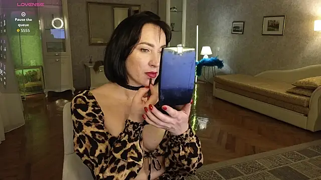 AnneHaddaway online show from November 18, 7:17 pm