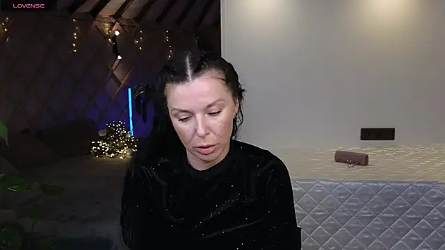 LinaJoy online show from June 20, 8:47 pm