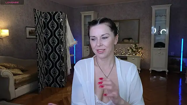 LinaJoy online show from May 8, 8:12 pm