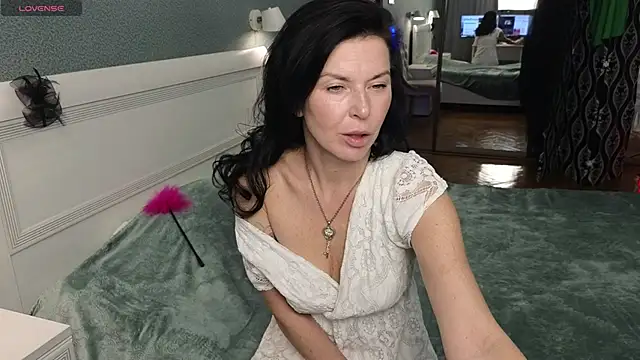 Snapshot of LinaJoy chatting on November 9, 9:41 pm LinaJoy online show from November 9, 9:41 pm