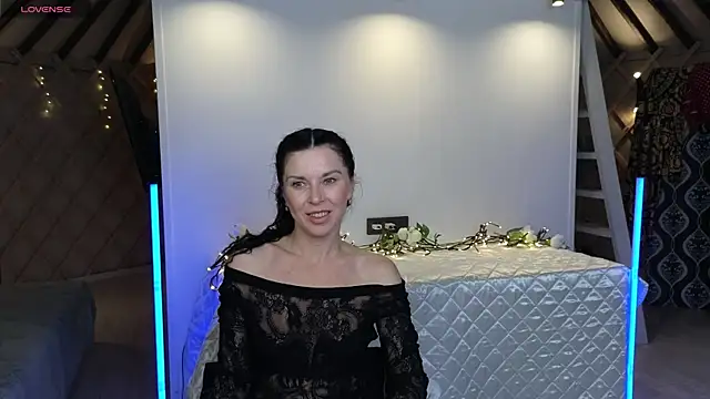 LinaJoy online show from June 1, 9:14 pm