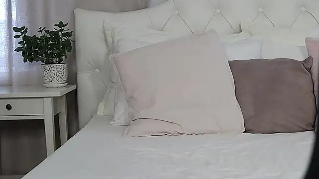 Anna Mary Rose online show from February 28, 6:21 am