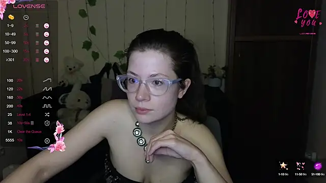 Snapshot of Alicia_redfollow chatting on March 22, 3:31 pm Alicia redfollow online show from March 22, 3:31 pm