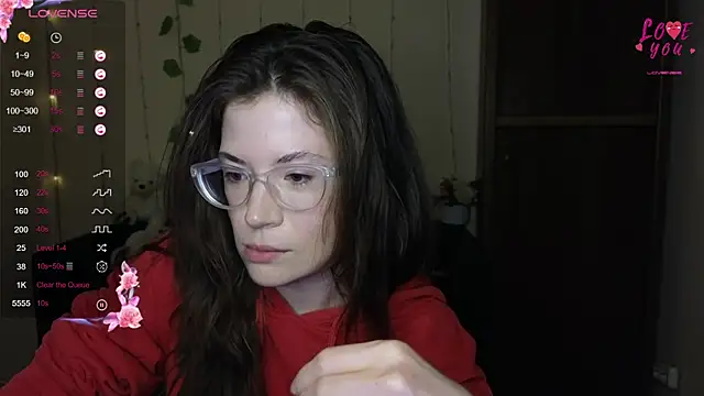 Snapshot of Alicia_redfollow chatting on March 21, 6:29 pm Alicia redfollow online show from March 21, 6:29 pm