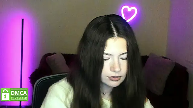 Snapshot of Alicia_redfollow chatting on November 26, 12:27 pm Alicia redfollow online show from November 26, 12:27 pm