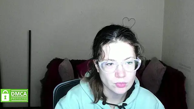 Snapshot of Alicia_redfollow chatting on October 27, 12:06 pm Alicia redfollow online show from October 27, 12:06 pm