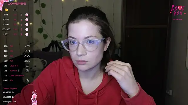 Snapshot of Alicia_redfollow chatting on March 19, 12:12 pm Alicia redfollow online show from March 19, 12:12 pm