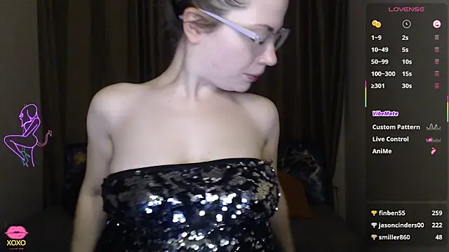 Snapshot of Alicia_redfollow chatting on March 10, 6:49 am Alicia redfollow online show from March 10, 6:49 am