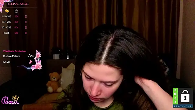 Snapshot of Alicia_redfollow chatting on February 17, 6:27 pm Alicia redfollow online show from February 17, 6:27 pm