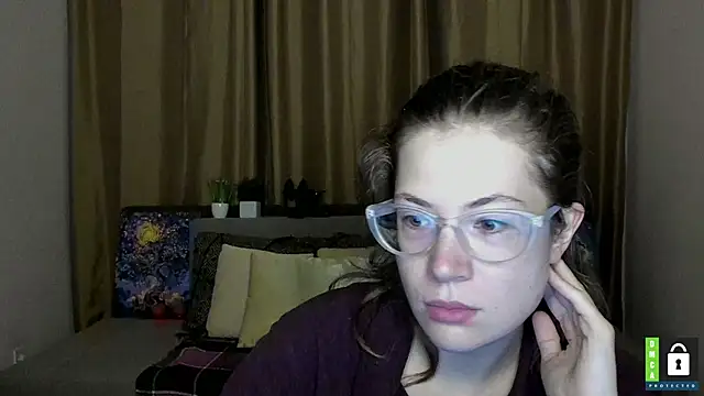 Snapshot of Alicia_redfollow chatting on October 9, 11:00 am Alicia redfollow online show from October 9, 11:00 am