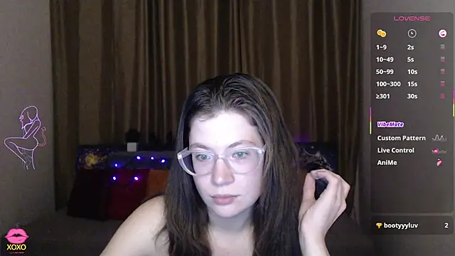 Snapshot of Alicia_redfollow chatting on March 12, 9:34 am Alicia redfollow online show from March 12, 9:34 am