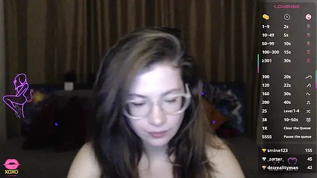 Snapshot of Alicia_redfollow chatting on March 18, 3:34 am Alicia redfollow online show from March 18, 3:34 am