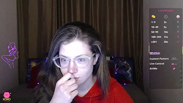 Snapshot of Alicia_redfollow chatting on March 15, 6:25 am Alicia redfollow online show from March 15, 6:25 am