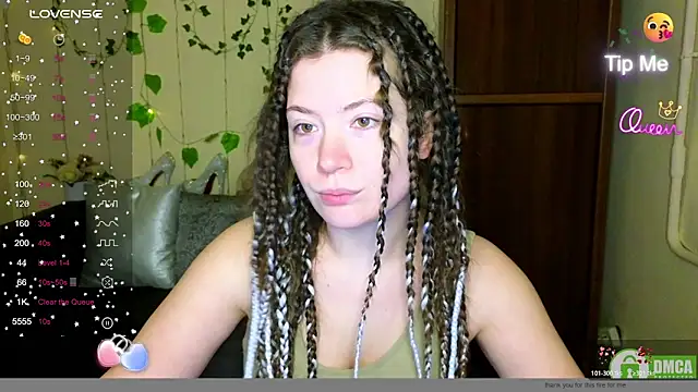 Snapshot of Alicia_redfollow chatting on February 21, 6:26 am Alicia redfollow online show from February 21, 6:26 am