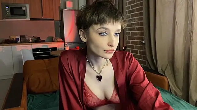 Snapshot of Cristmass_princess chatting on February 14, 9:24 am Cristmass princess online show from February 14, 9:24 am