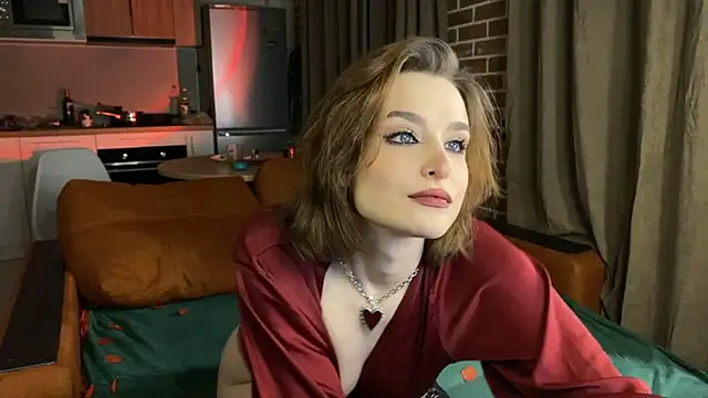 Snapshot of Cristmass_princess chatting on February 2, 11:21 pm Cristmass princess online show from February 2, 11:21 pm