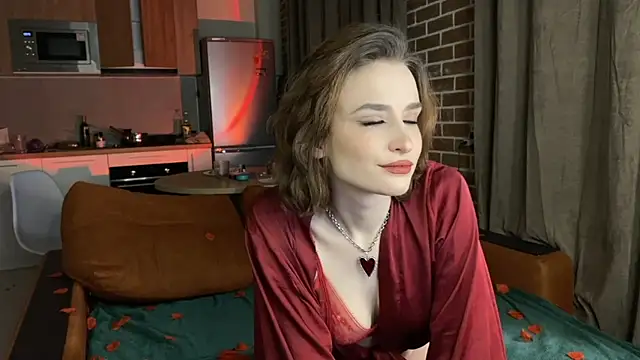 Snapshot of Cristmass_princess chatting on February 1, 11:06 pm Cristmass princess online show from February 1, 11:06 pm