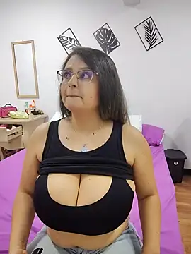 Miss balloonsmila online show from February 1, 11:37 pm