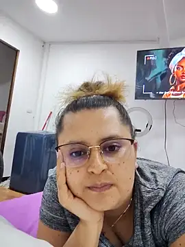 Miss balloonsmila online show from March 11, 3:25 am