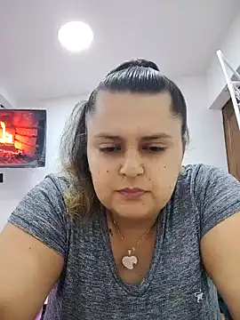 Miss balloonsmila online show from November 18, 4:05 am