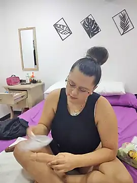 Miss balloonsmila online show from January 27, 8:28 pm