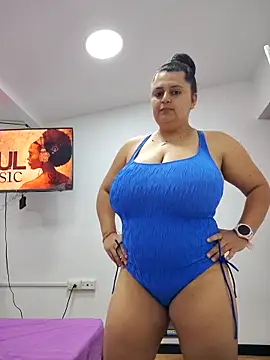 Miss balloonsmila online show from October 9, 5:30 am