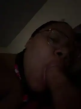 InterRacialFacial7296 online show from June 19, 9:09 pm