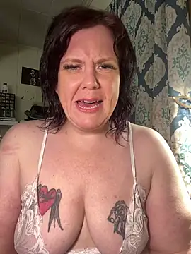 leenieb88 online show from March 18, 11:24 am