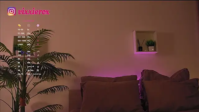 ViXXXiee online show from April 28, 9:19 pm