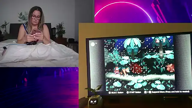 Snapshot of bustyblissxx chatting on January 22, 11:45 am bustyblissxx online show from January 22, 11:45 am