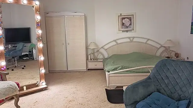 moonlight4u online show from November 4, 6:39 am