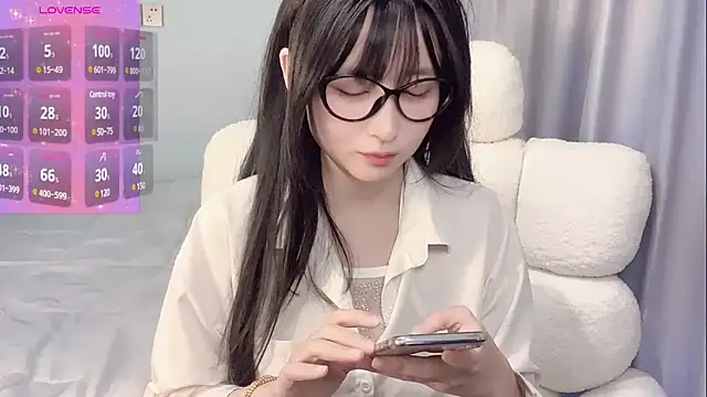 Snapshot of yorissss chatting on March 19, 5:30 am yorissss online show from March 19, 5:30 am